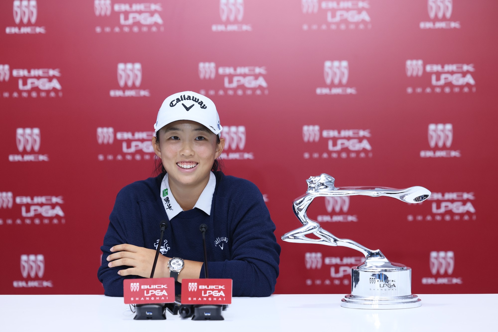 让她崭露头, 喝彩 让她崭露头, 喝彩