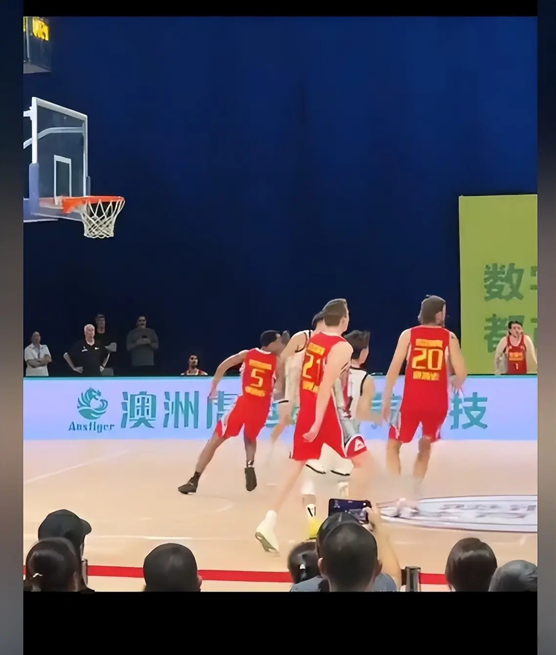 分惜败墨尔 分惜败墨尔