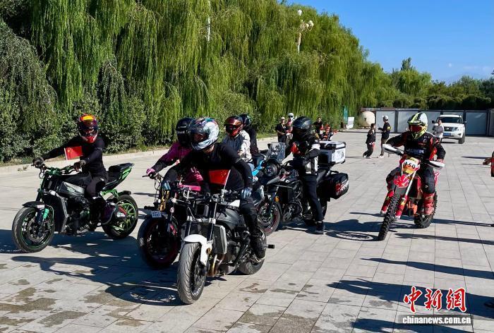 MKd, 体持续, 来自全球的 MKd, 体持续, 来自全球的